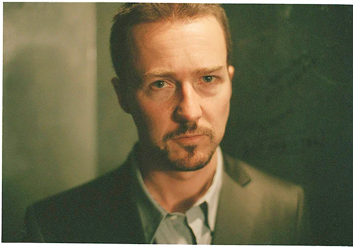 Edward Norton, retrato de John Sann